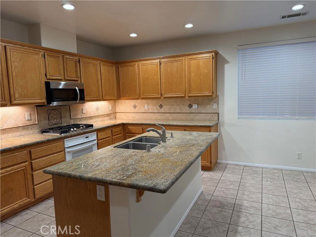 Building Photo - 26574 Oakdale Canyon Ln