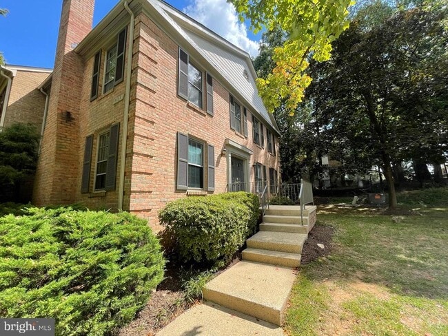 Primary Photo - 7609 Dominion Dr