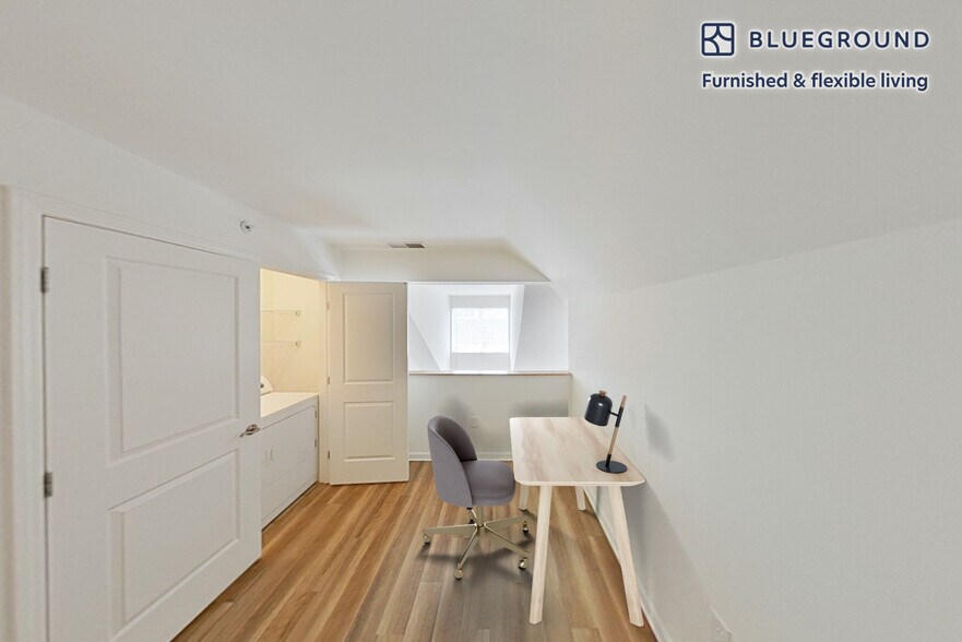 Building Photo - 152 Shipyard Dr