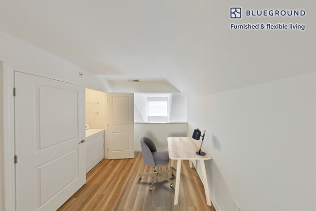 Building Photo - 152 Shipyard Dr