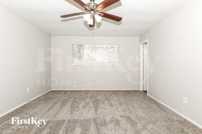 Building Photo - 22519 Rockgate Dr
