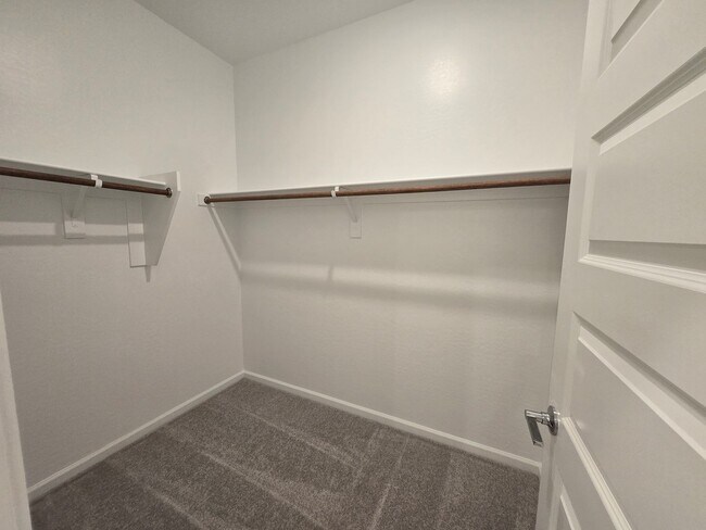 Building Photo - 3 Bedroom 2 Bathroom BELLA VISTA FARMS PREMIER Home