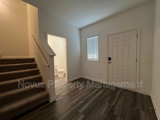 Building Photo - 62 Colbury St