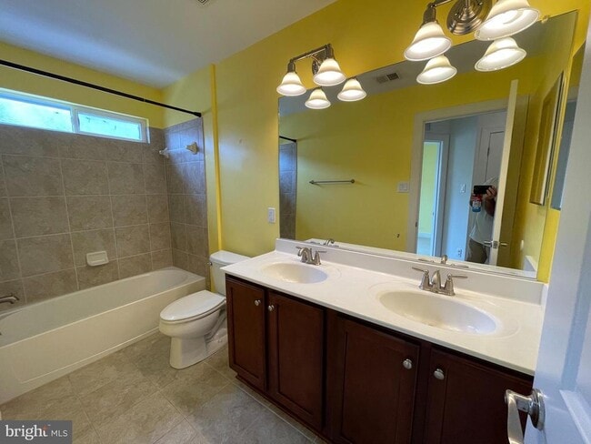 Building Photo - 742 Cobbler Pl