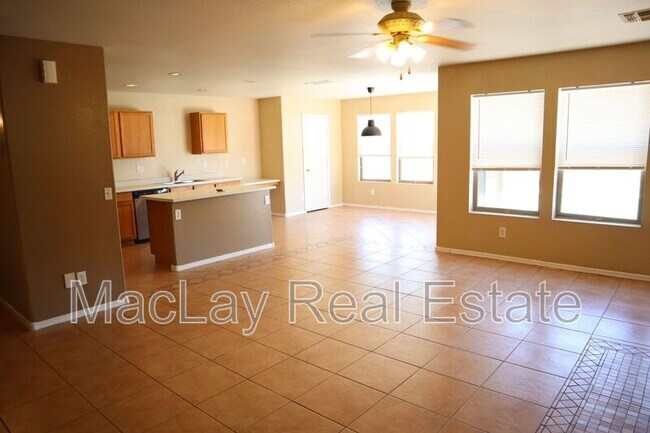 Building Photo - 3281 S Martingale Rd