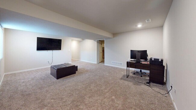 Building Photo - Beautiful New SFH in NW Ankeny