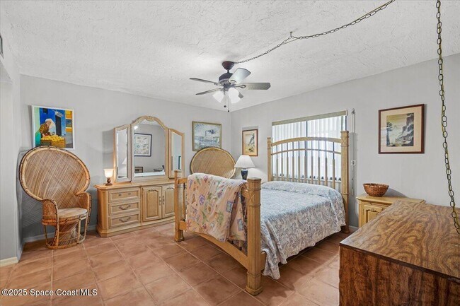 Building Photo - 403 Jimmy Buffett Mem Hwy