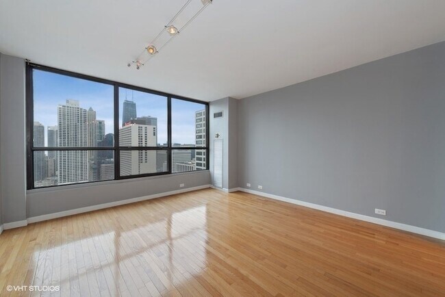 Building Photo - 405 N Wabash Ave