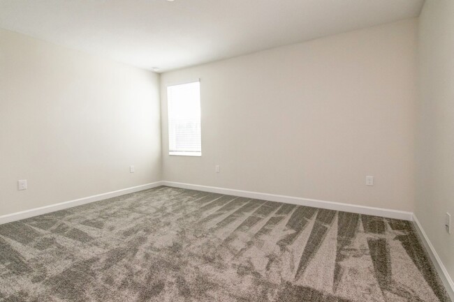 Building Photo - Lovely 5bd/3.5bath FOR RENT in highly soug...