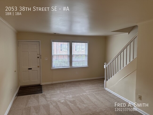 Primary Photo - Beautiful 1BR Condo in Fairfax Village - C...