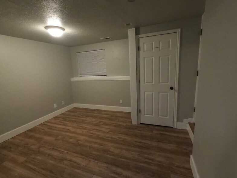 Building Photo - 635 S 1030 W