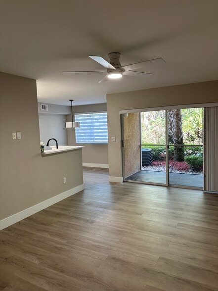 Living - 1865 Florida Club Dr