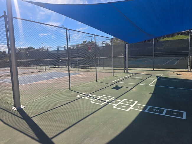 Building Photo - 1 Bed 1 Bath Close to Lake Murray