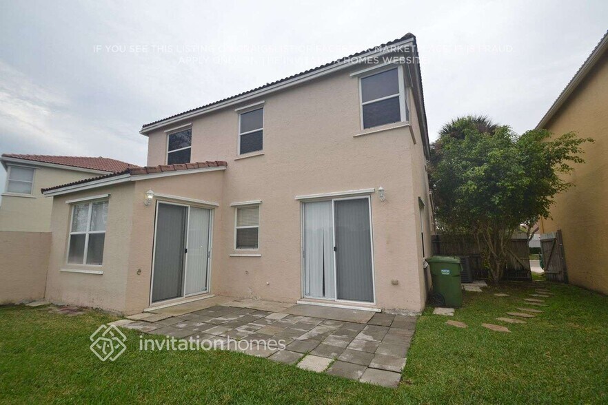 Building Photo - 669 NW 151st Ave