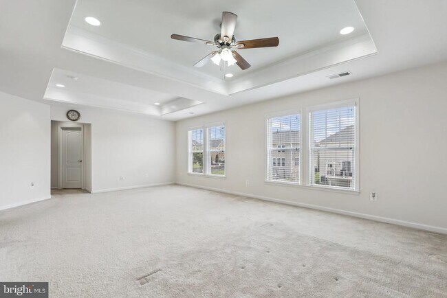 Building Photo - 41741 Stonecutter St
