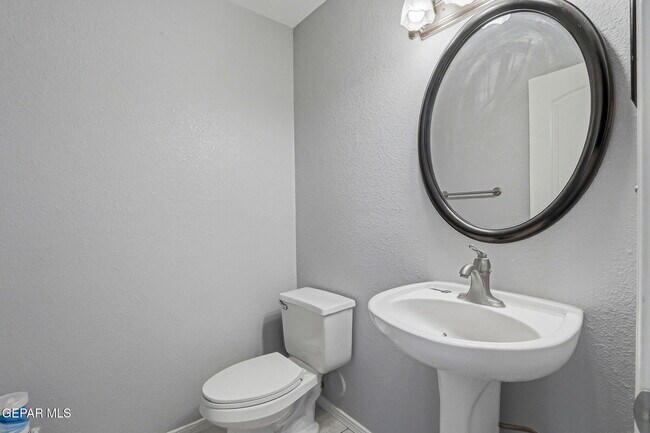 Building Photo - 4321 John B Oblinger Dr