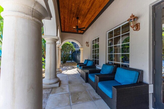 Building Photo - 23550 Alamanda Dr