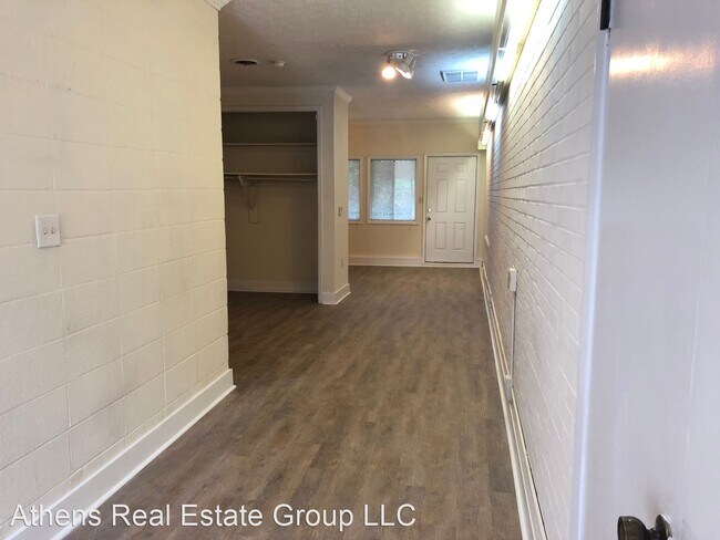 Building Photo - 1 br, 1 bath House - 308 W Rutherford Street