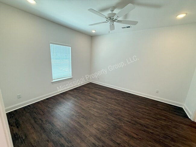 Building Photo - 3BR/3.5BA For Rent