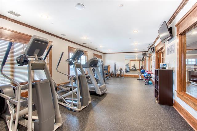 Building Photo - 8609 Dewland Dr