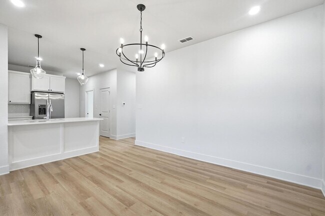 Building Photo - 6517 Inverness St