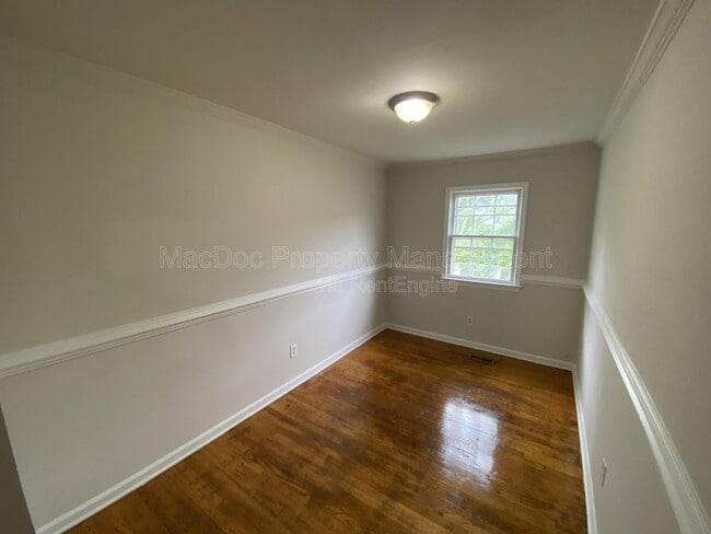 Building Photo - 719 Olde Greenwich Cir