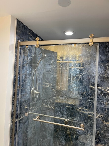 shower with glass doors - 3625 W Oakdale Ave