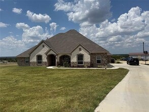 Building Photo - 1013 Sky Ct