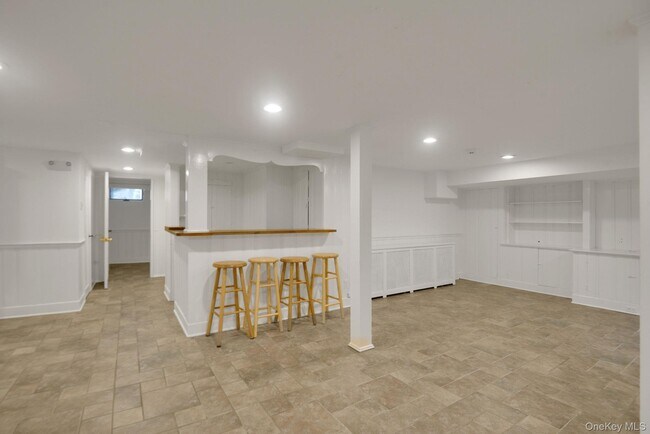 Building Photo - 46 Fenimore Rd