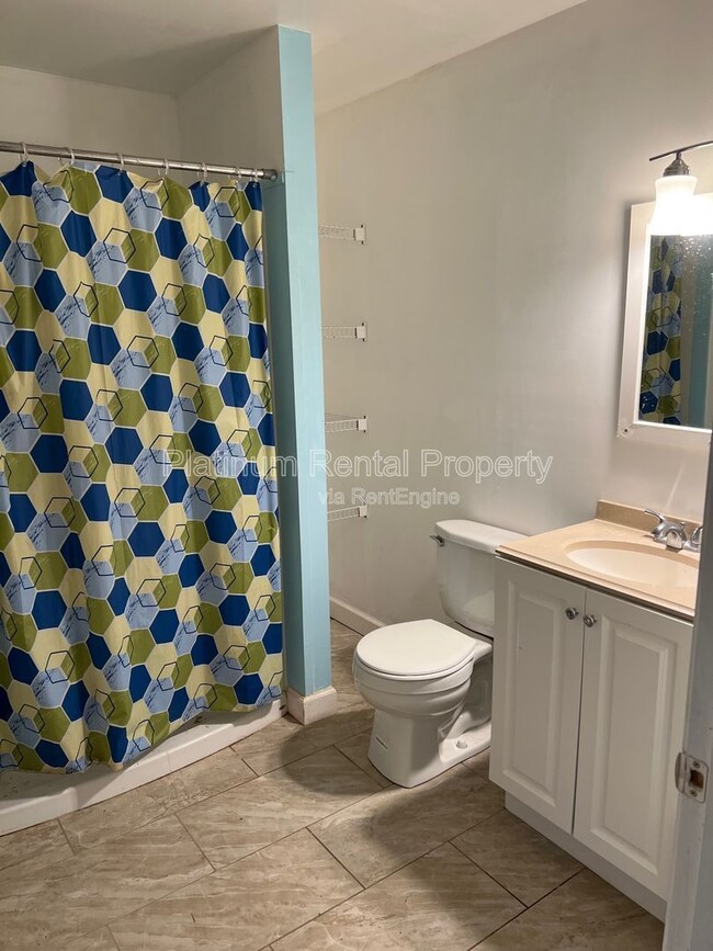 Building Photo - 4770 Leatherstone Way