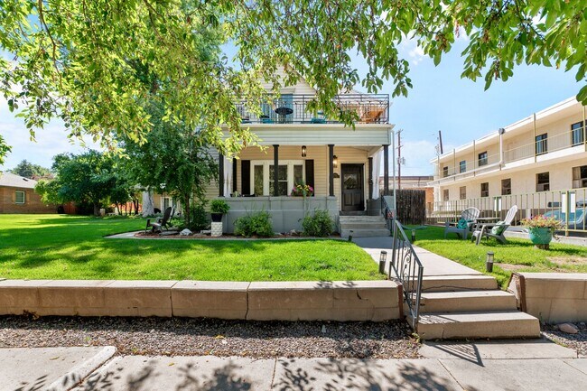 Building Photo - 1151 Monroe St