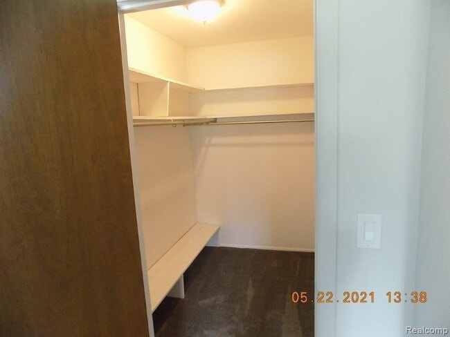 Building Photo - 224 Riviera Dr