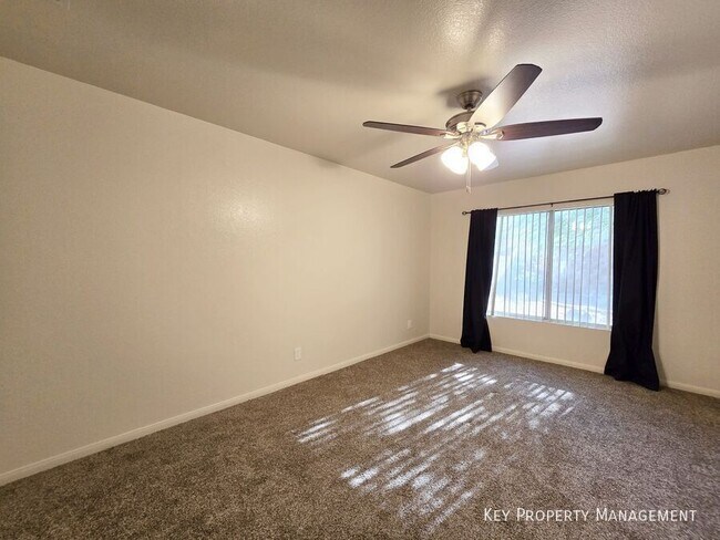 Building Photo - 3697 Ferndale Cove Dr