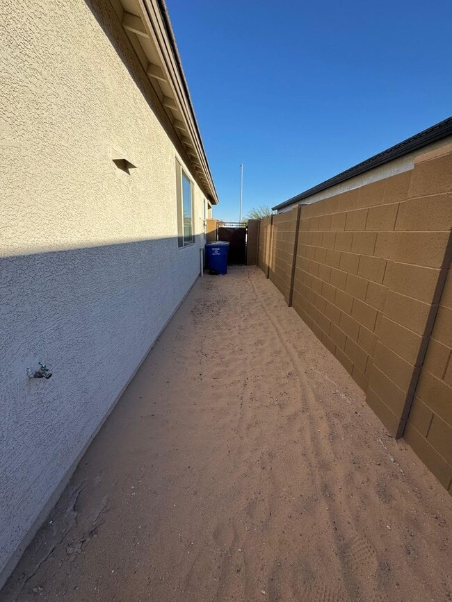 Building Photo - Brand New- SANTANA CAMILO