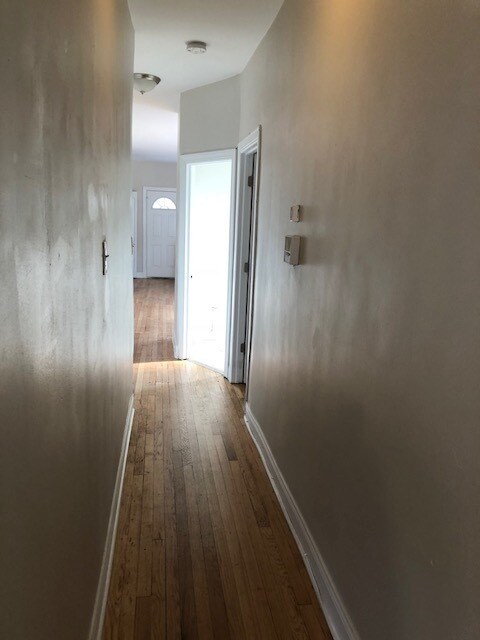 Building Photo - 3139 W Lawrence Ave