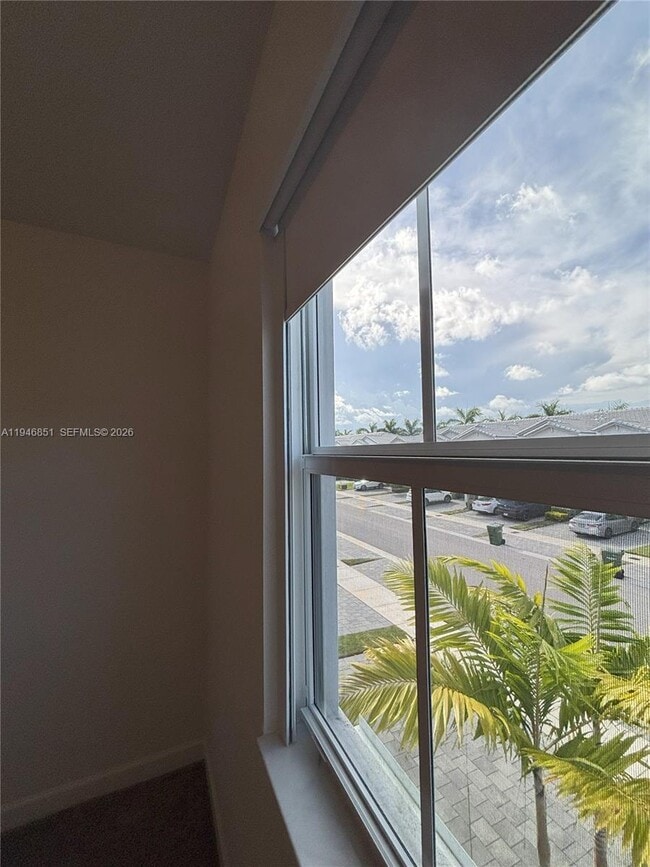 Building Photo - 2622 SE 10th St