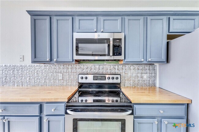 Building Photo - 1103 Madison