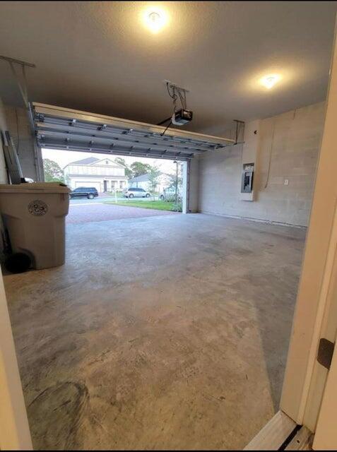 Building Photo - 4162 Keeson Cir