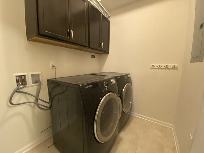 Building Photo - 958 W Summerfield Gln Cir