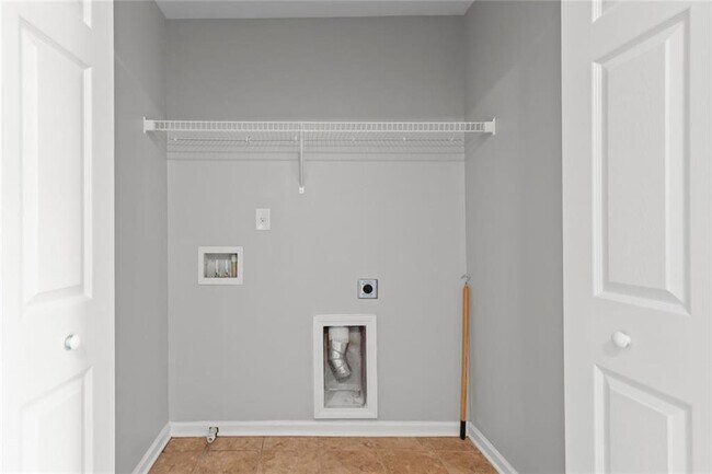 Building Photo - 5612 Moresby Ct