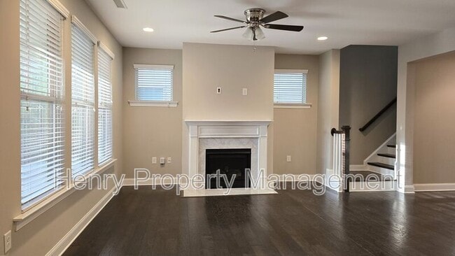 Building Photo - 112 Concordia Woods Dr