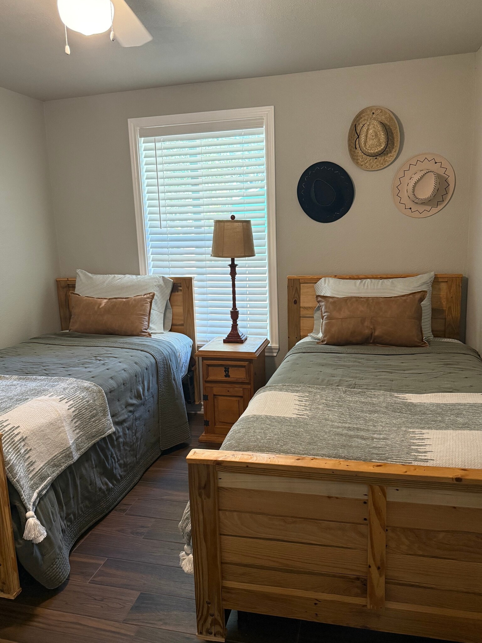 Bedroom 1 downstairs (2 twin beds) - 106 Harper Dr