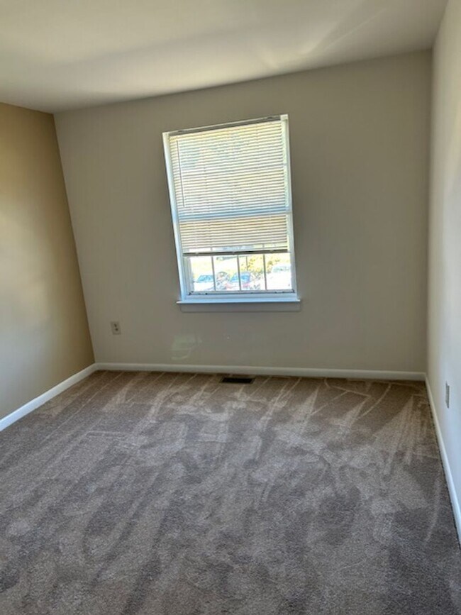 Building Photo - 1107 Soho Ct