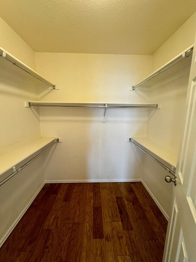 Building Photo - 3 Bedroom Home with Basement in Stetson Hills