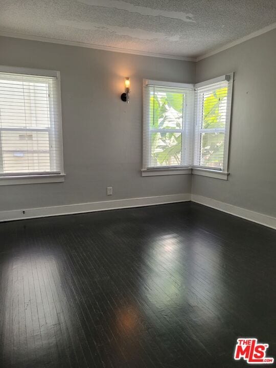 Building Photo - 5405 Russell Ave