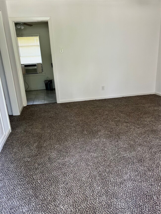 Building Photo - 4122 Madden Ln