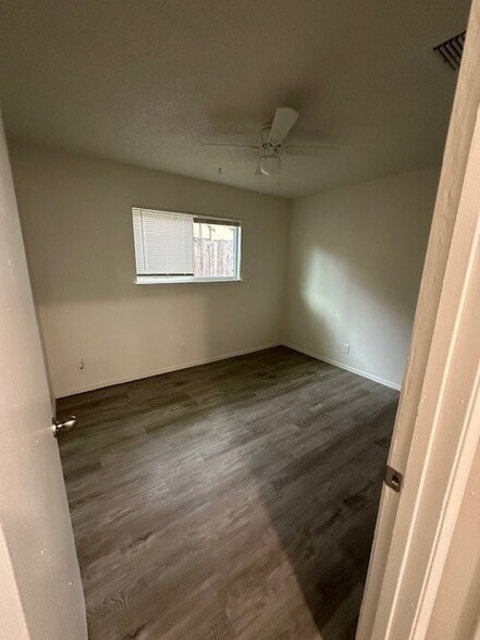 Building Photo - 311 Flournoy Dr