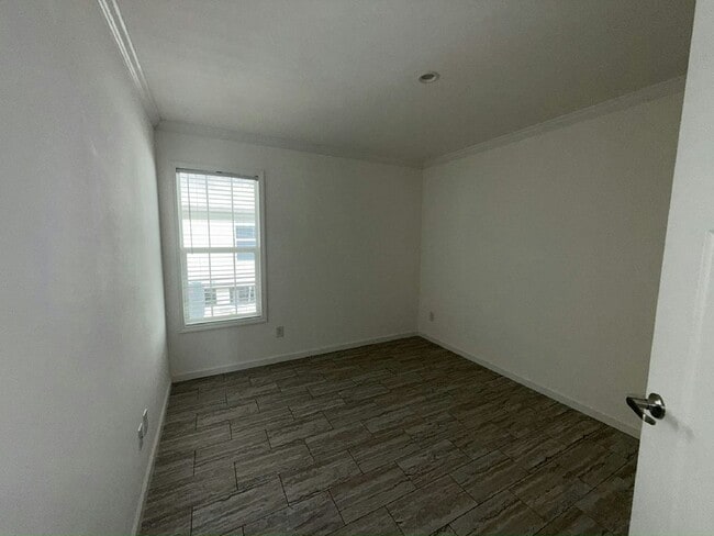 Building Photo - 3614 Vine Trl