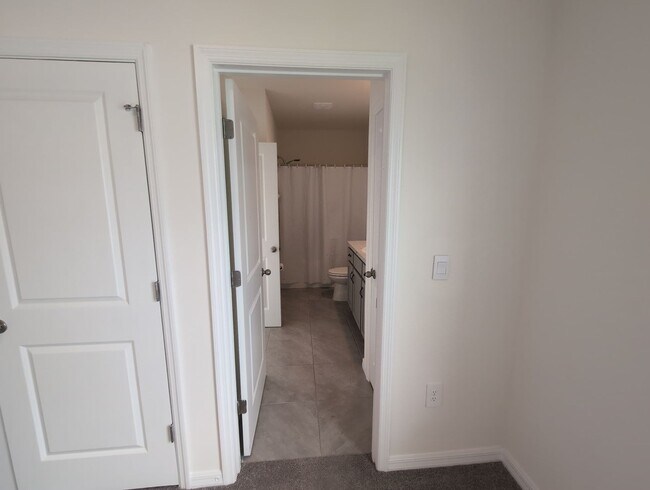 Building Photo - Fresh new build ~ 3 bed/ 2.5 bath Townhous...