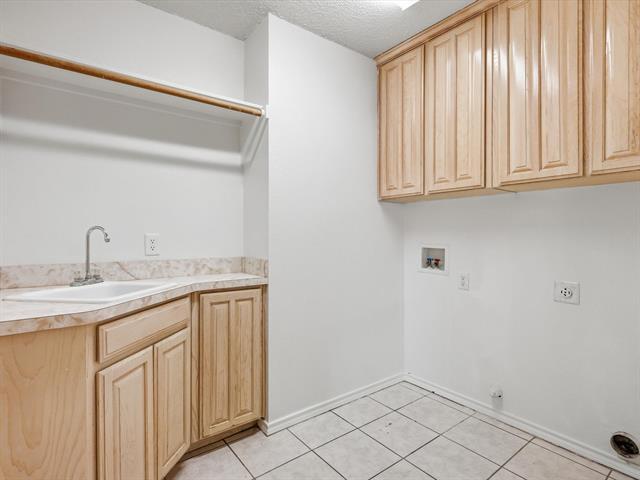 Building Photo - 10709 Whitestone Ranch Rd